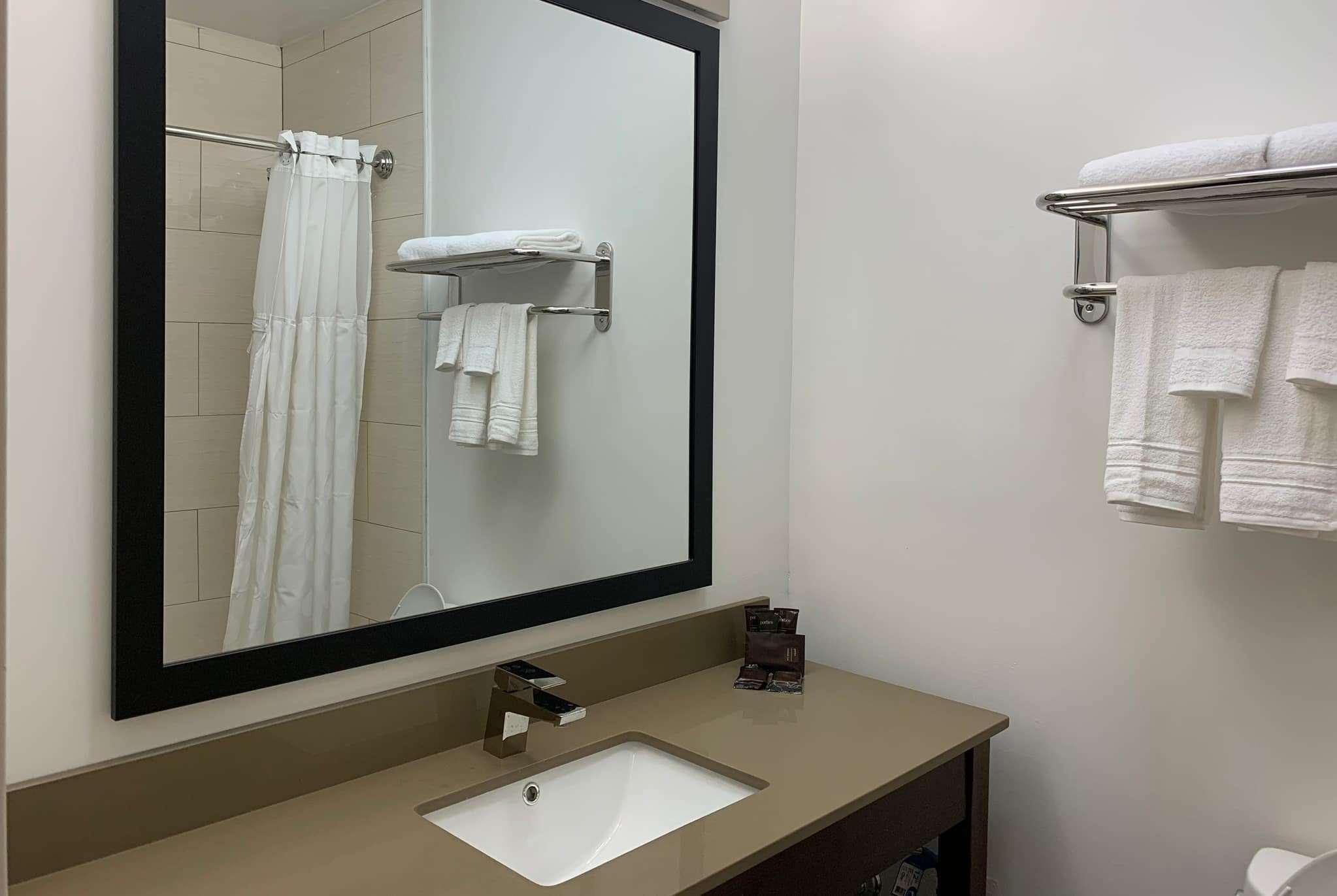 Wingate By Wyndham Jfk Airport, Far Rockaway Ny Hotel New York Luaran gambar